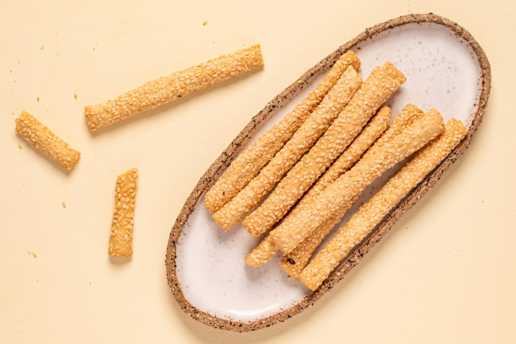 κριτσινι με σουσαμι